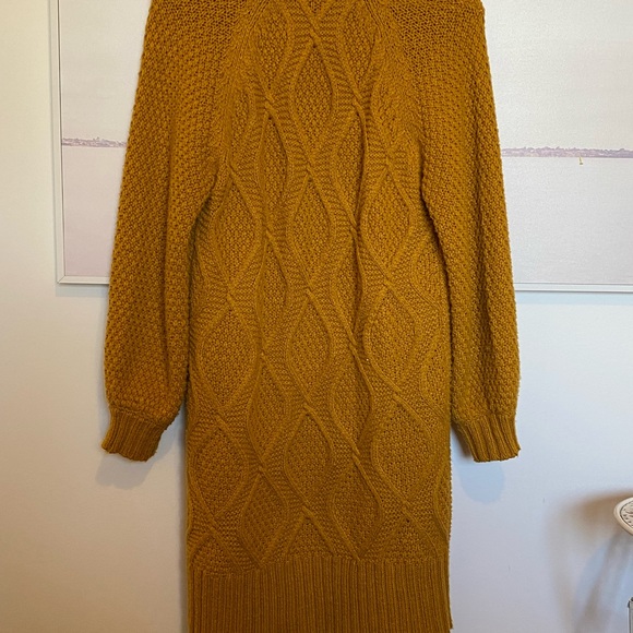 Jeanswest long snugly mustard cardigan. - Picture 4 of 5